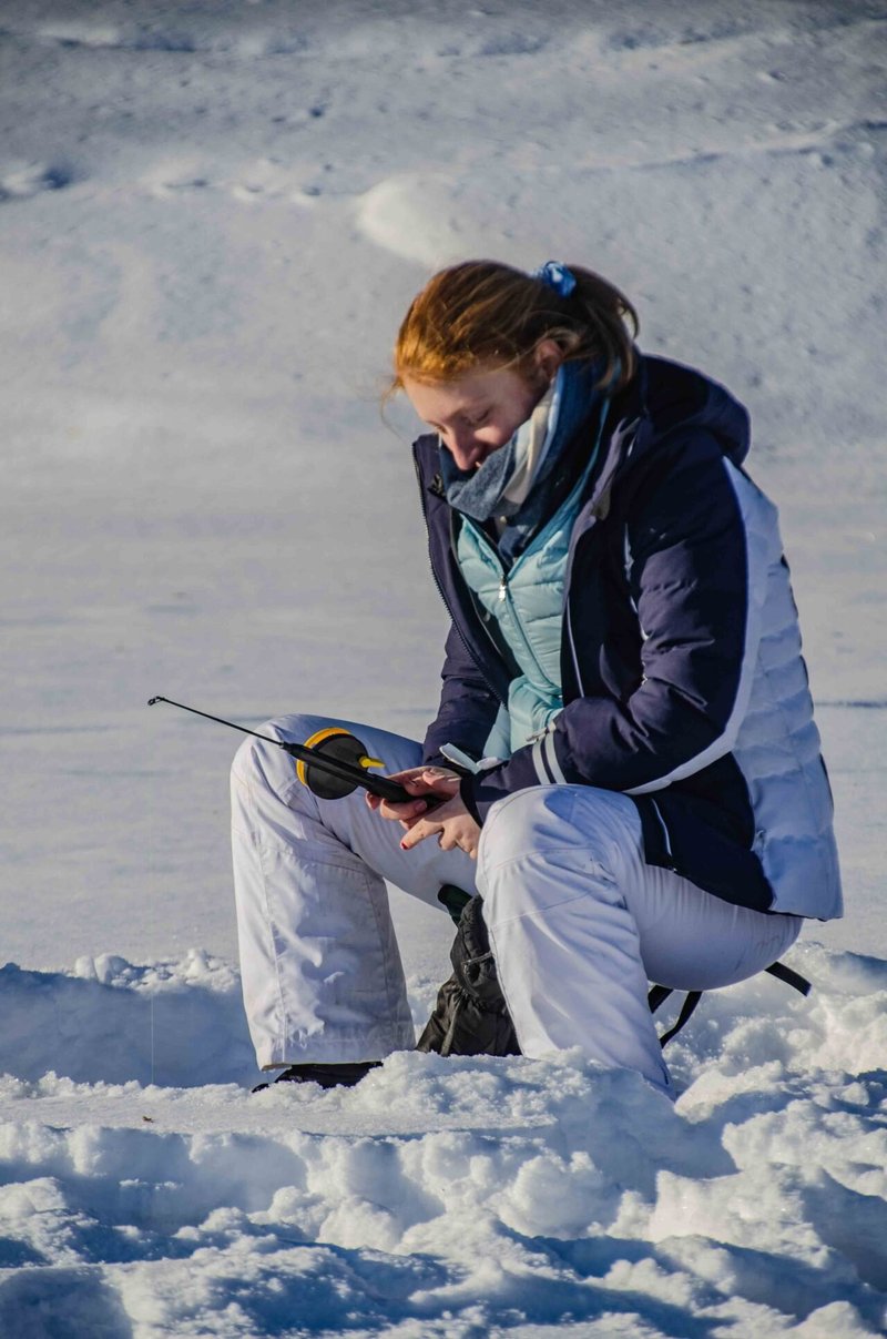 Ice fishing game online in Germany